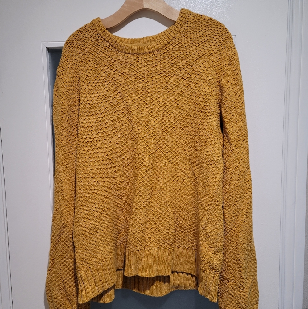 H&M Yellow mustard sweater